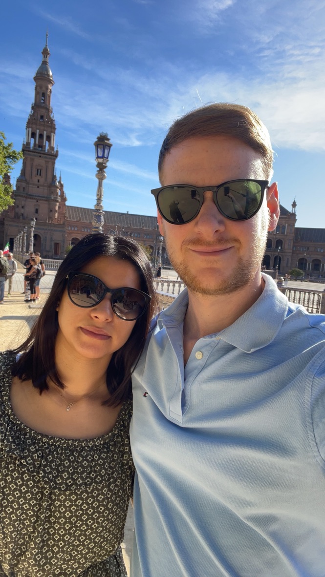 Éric et Inès en voyage à Séville